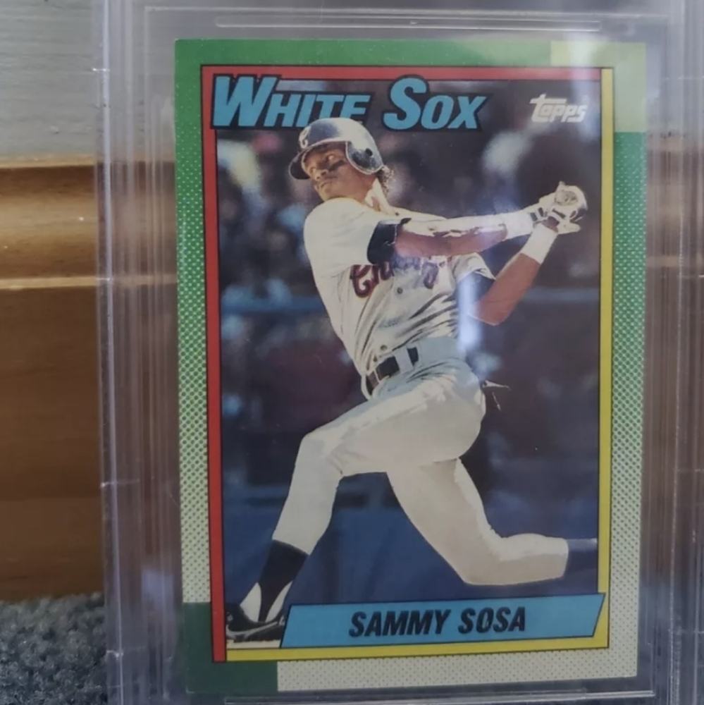 Sammy Sosa error card.. the wrong birthday it's printed on the back